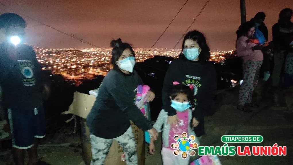 ¡Libera Espacio y Ayuda! Recolección de Ropa Usada en Los Olivos